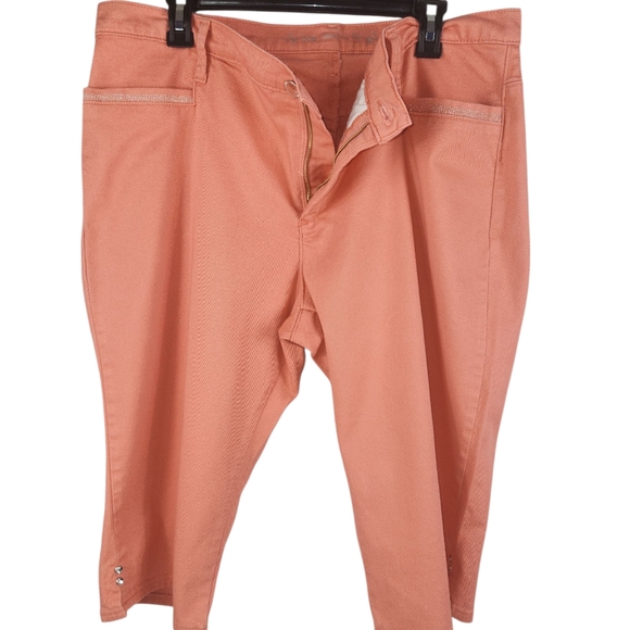 Pants - Lee, Chic Coral, below the knee shorts, SZ 18W